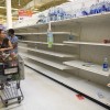 Krīze Venecuēlā: Karakasa Jamaikā maina naftu pret pārtiku